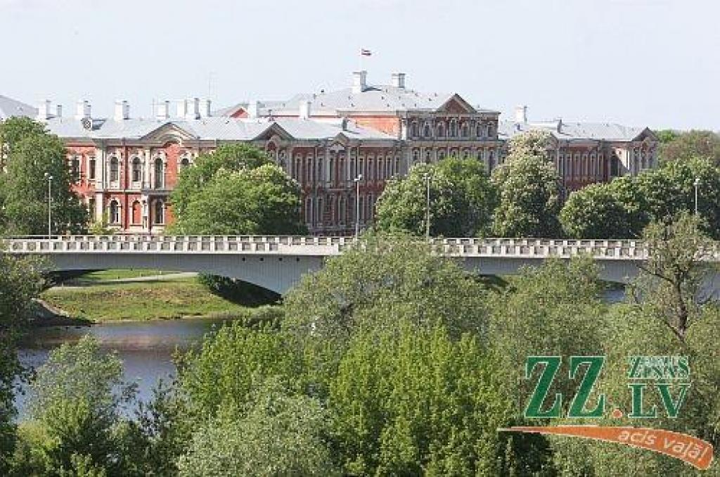 Sadarbības veicināšanai izglītības un zinātnes jomā LLU noslēgusi sadarbības līgumu ar RSU