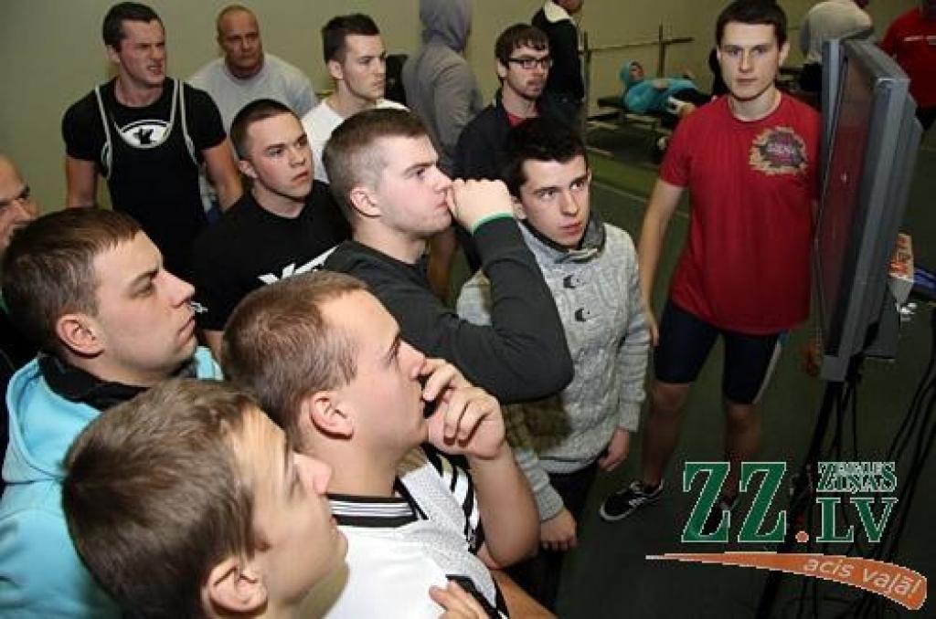 Pauerliftings. «Apolonieši» – stiprākie (ar foto)
