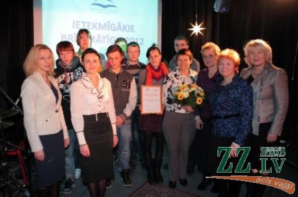 Konkursā «Brīvprātīgais 2012» par Ietekmīgākajiem brīvprātīgajiem atzīta Jelgavas tehnikuma brīvprātīgo komanda