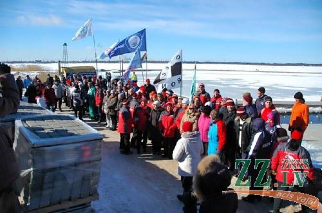 Jelgavas «roņiem» medaļas Latvijas čempionātā (ar foto un video; papildināta