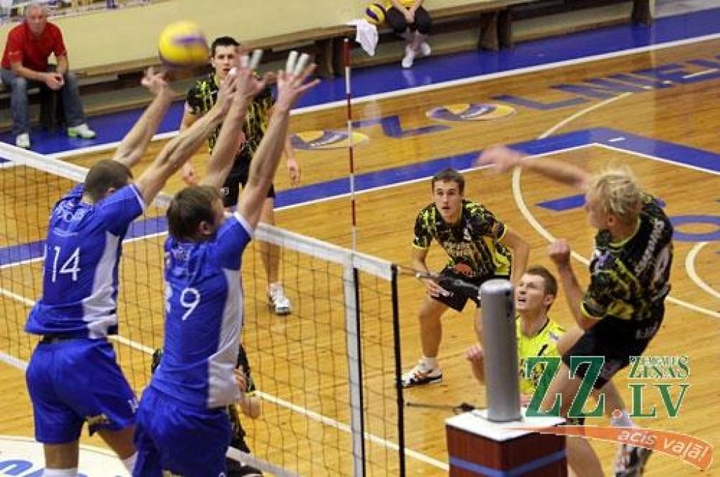 Volejbols. «Ozīši» trijos setos respektē «Lāsi» (ar foto)