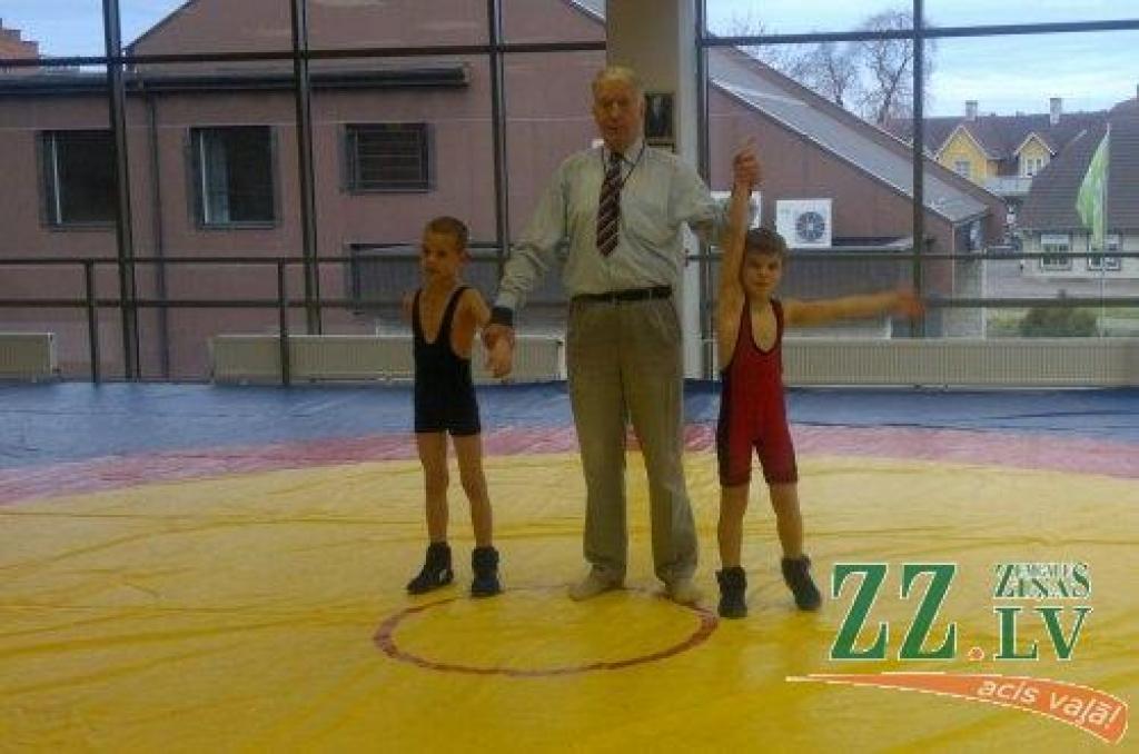 Brīvā cīņa. Sportistiem panākumi Baltijas kausā