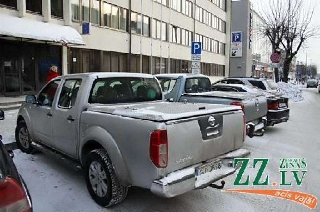 Jelgavas novads savam autoparkam pirks 297,5 tonnas benzīna un 714 tonnu dīzeļdegvielas