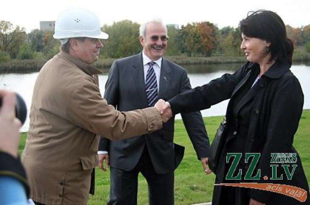«Fortum» vadībā Jelgavā top Latvijā pirmais siltumtrases saistvads zem upes (ar foto)