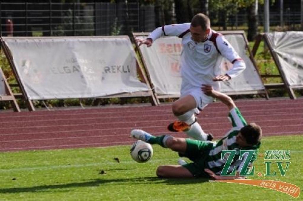 Futbols. «Jelgava», klātesot 1150 skatītājiem, izlaiž «no rokām» uzvaru pret «Metta/LU» (ar foto)