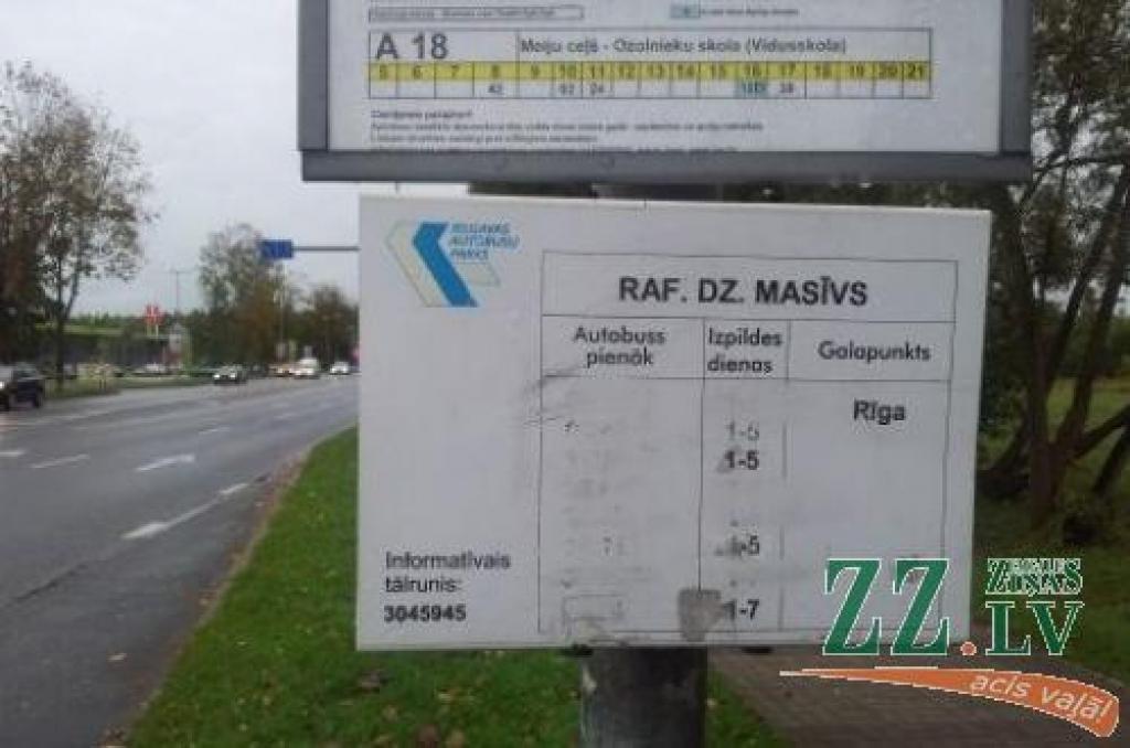 Autobusu sarakstus pieturās atjauno divreiz gadā