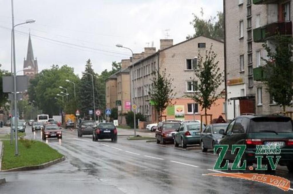 Rīt atklās Raiņa ielu; pasākums satiksmei netraucēs