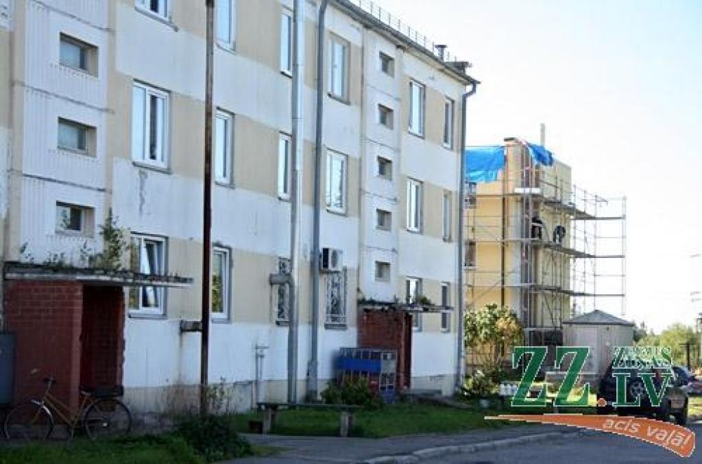 Otrdien «Zemgales Ziņās»: Ozolniekos par apsaimniekošanu maksā vairāk, jo paši netiek galā ar parādniekiem; atkritumu politikas reformas – drauds varai tuvu uzņēmēju peļņas plāniem