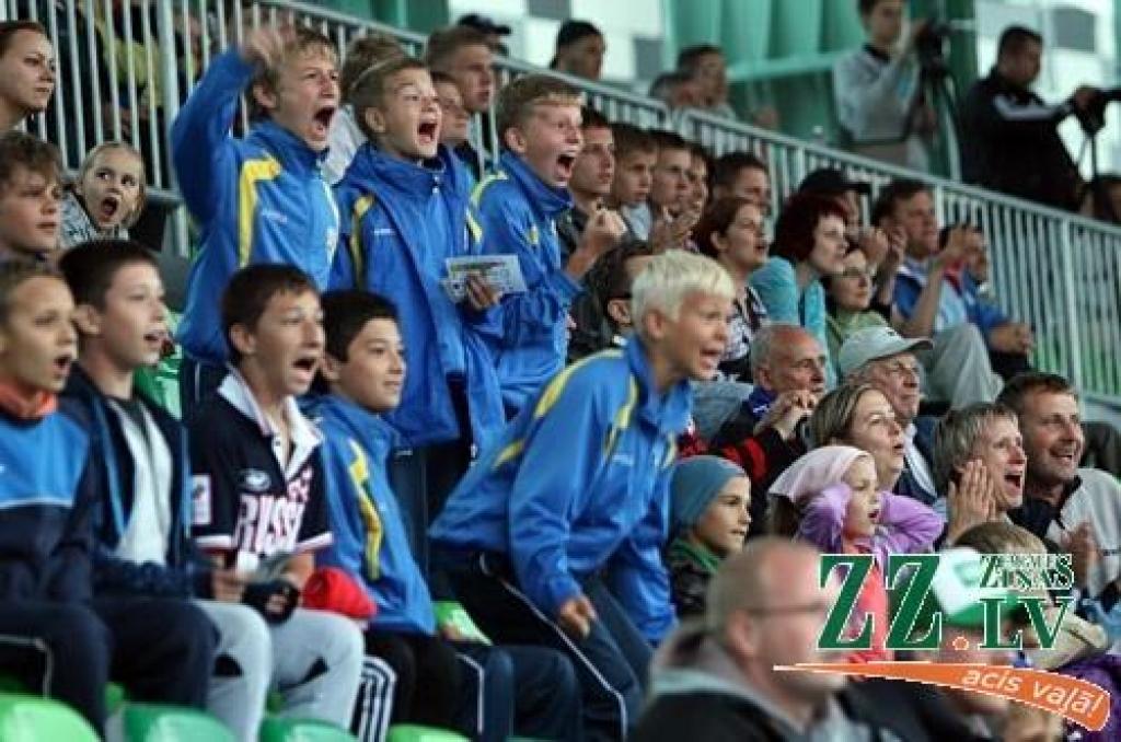 Futbols. FK «Jelgava» Ventspilī izcīna punktu pret čempioniem – 0:0.