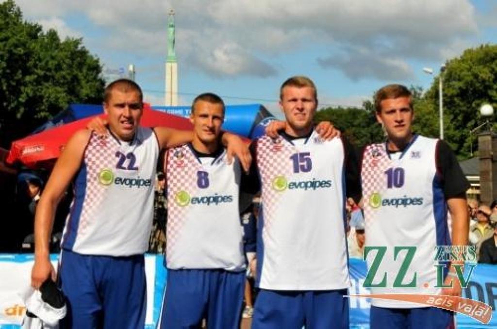 Basketbols. Cīņā pret spāņu zvaigznēm intriga izpaliek