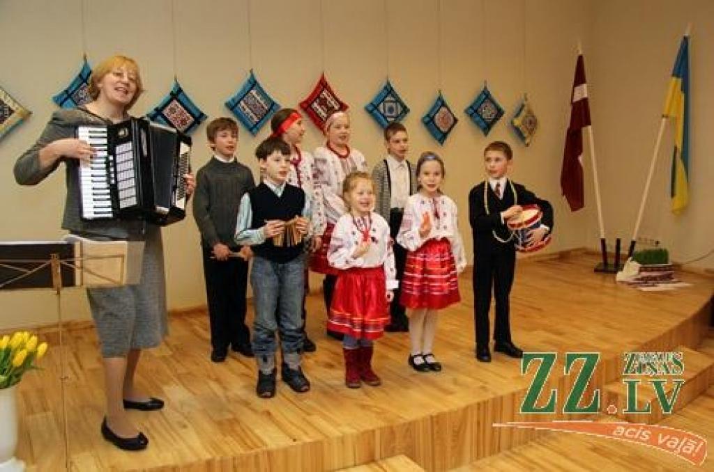 Izstāde ievada ukraiņu kultūras dienas Jelgavā (ar foto)