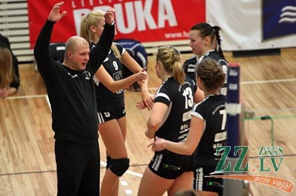 Volejbols. Jelgavnieces Liepājā kļūst par Latvijas olimpiskajām čempionēm