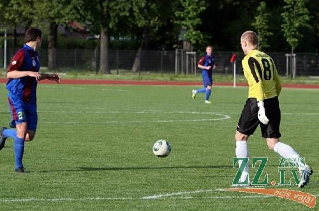Futbols. FK «Jelgava» zaudē Daugavpilī un ar «Metta/LU» dala pastarīšu statusu virslīgas tabulā