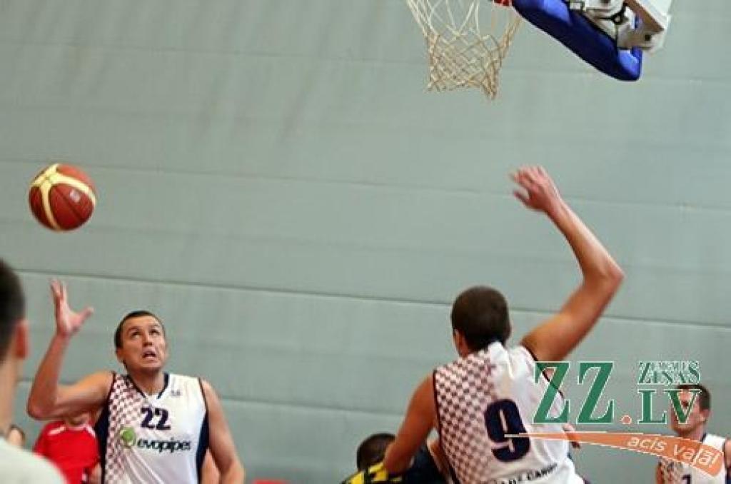 Basketbols. Jelgavas komanda Latvijas olimpiādes atlasē piekāpjas Saldus novadam