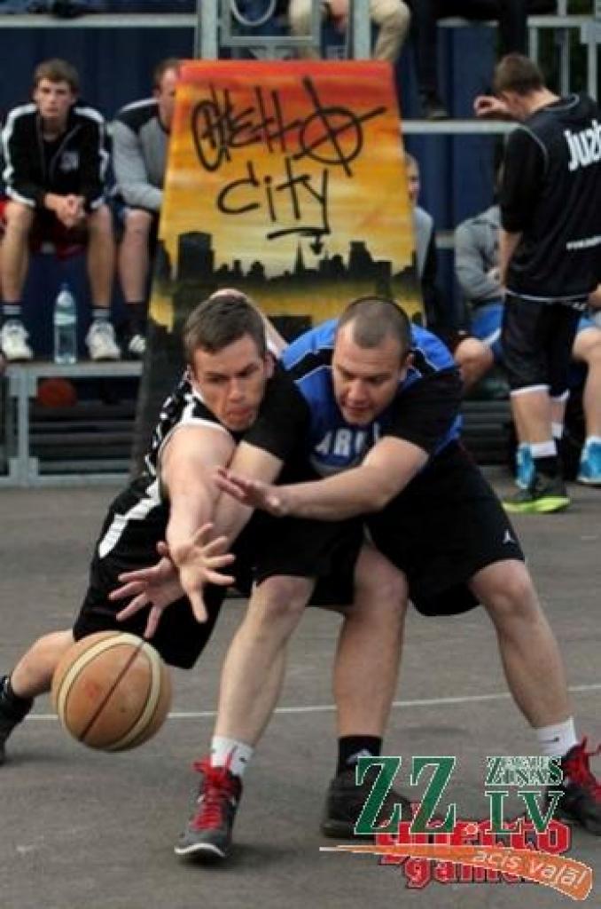 Ielu basketbols. Jelgavas «Armet» atgriežas virsotnē