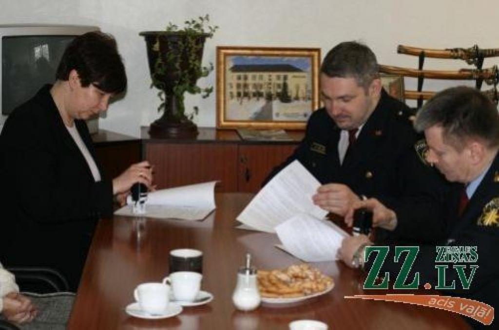 6.vidusskolā varēs apgūt izmeklēšanas un pašaizsardzības pamatus