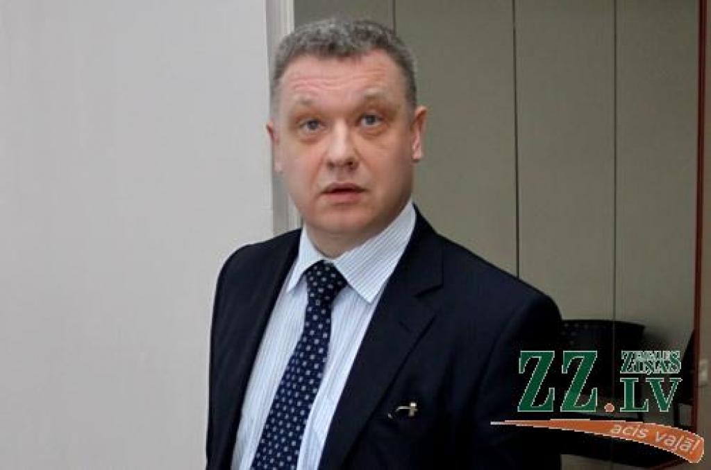 Otrdien «Zemgales Ziņās»: Caunes jurists piepelnījies, draugu uzņēmēju apgādājot ar ziņām par brīvajām valsts zemēm; iespējams, traģēdija notika, jo austiņas bija skaļākas par vilciena taurēm