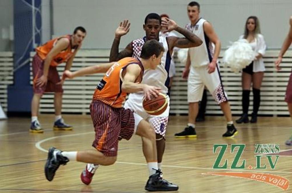 Basketbols. Jelgavnieki mājas spēlē pieveic «Turību»