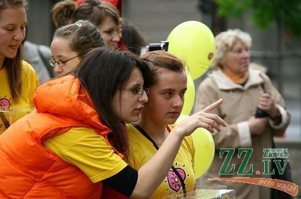 Jelgavā šogad bērniem saziedo vairāk (ar foto)