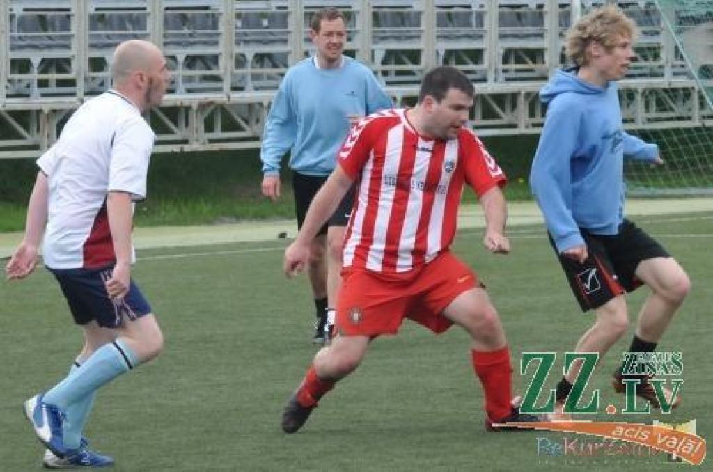 Jelgavnieku fani zaudē «Liepājas metalurga» faniem