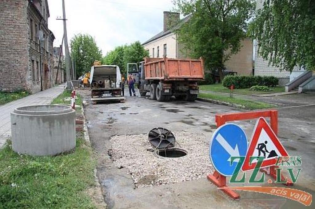 Remontdarbu laikā autovadītājus lūdz ievērot zīmes