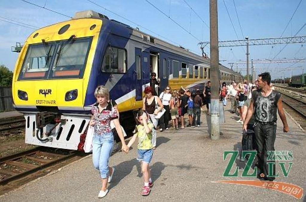 Ar maija beigām būs izmaiņas vilcienu kursēšanā