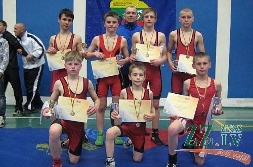 Brīvā cīņa. Jelgavnieki cīnās Lietuvā un Igaunijā