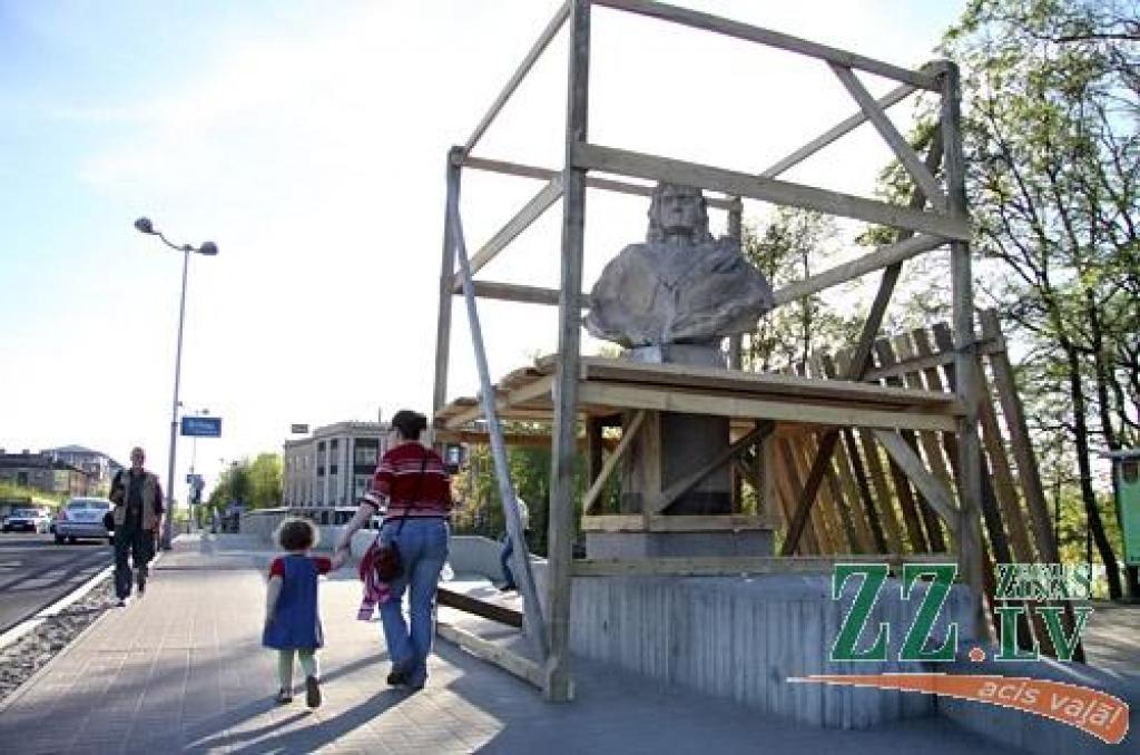 Restaurēs skulpturālos veidojumus pie Driksas tilta