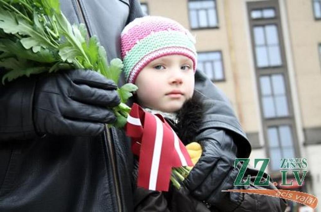 FOTO: Latvijas Neatkarības deklarācijas pasludināšanas gadadiena Jelgavā