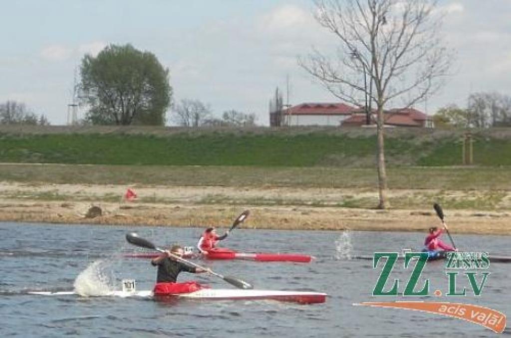 Airētāji ar medaļām atklāj sezonu