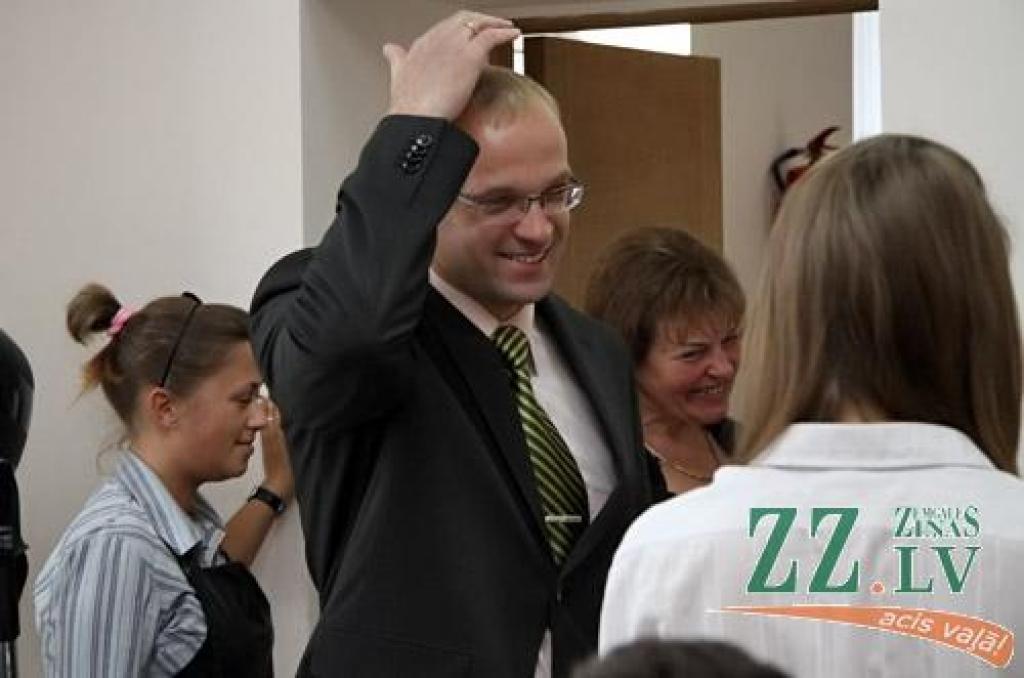 FOTO: Par vienu moderni aprīkotu frizētavu vairāk
