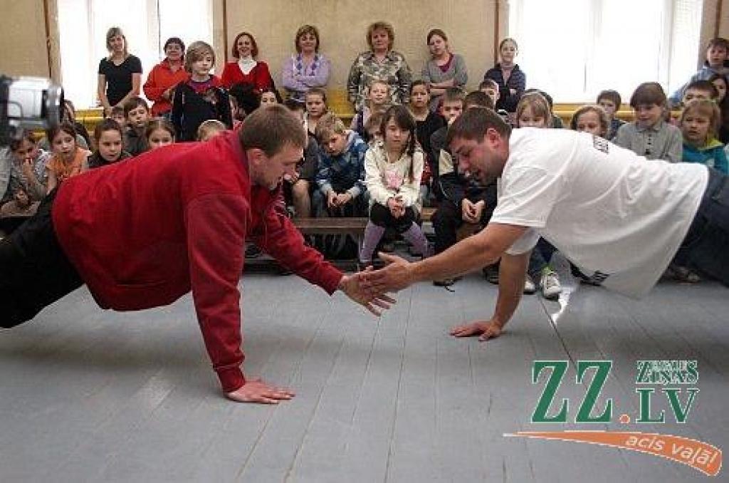 «Sports ir man dzīvesstils» viesojas Staļgenes vidusskolā