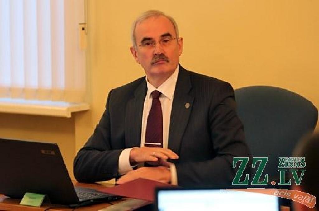 VID Rāviņu sodījis par Salkazanova neiekļaušanu amatpersonu sarakstā; pārbaudi noslēdzis arī KNAB
