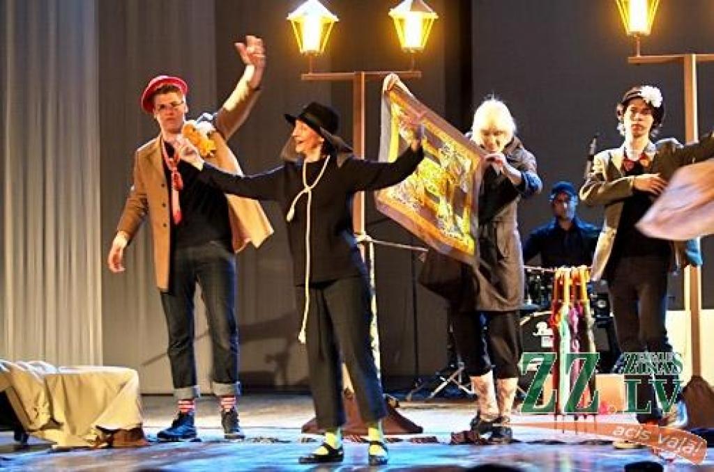 «Gada izrādes» skate Jelgavā noslēdzas ar Jaunā teātra «Muzikantiem» (ar foto)