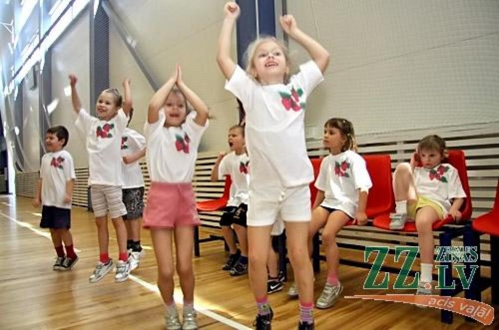 FOTO: Skolēni un bērndārznieki izcīna «Lielo balvu»