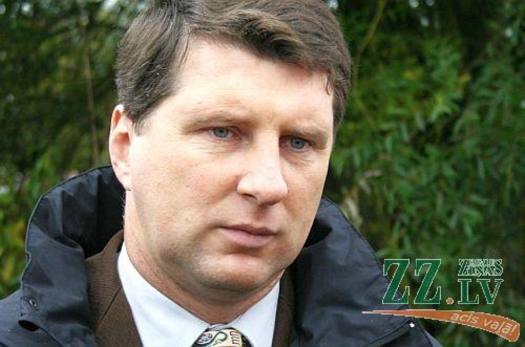 Vējonis aicina Cauni izvērtēt, vai viņa atrašanās amatā atbilst morāles un ētikas normām