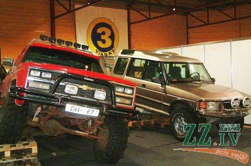 Novads aizņemsies, lai pirktu septiņus apvidus auto policijai un pagastiem