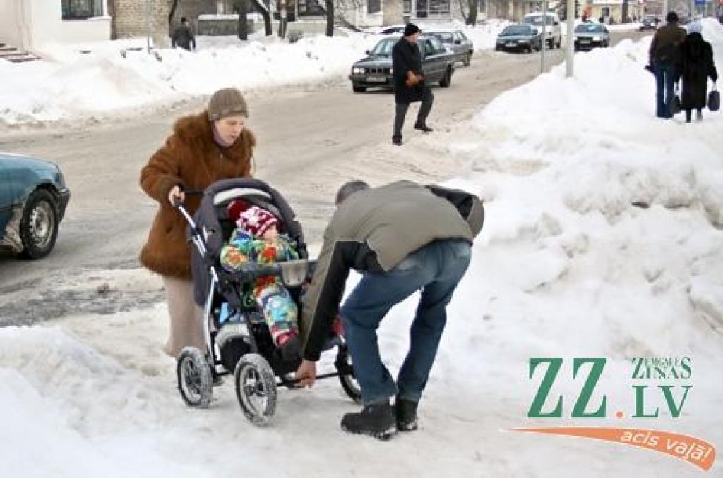 Kupenas pilsētas ietvēs rada «šaurās» vietas; daļa sētnieku slinko