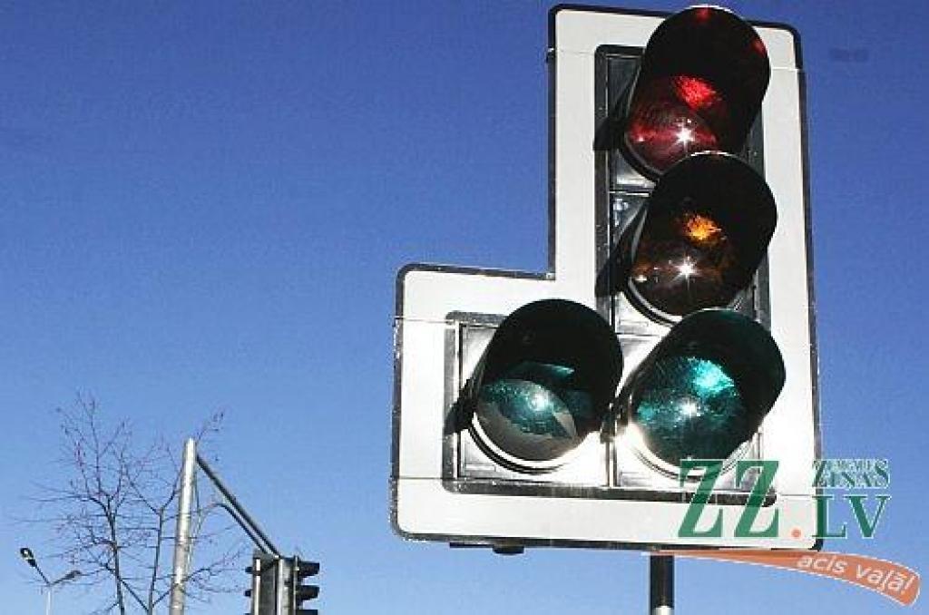 Trešdien nedarbosies luksofors Dobeles šosejas un 4.līnijas krustojumā