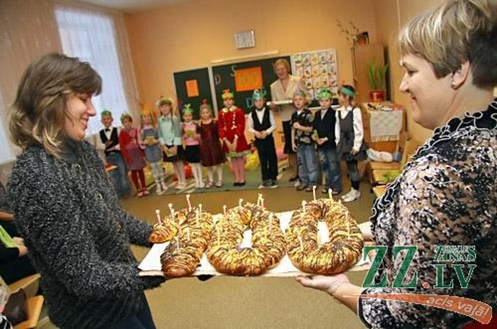 FOTO: Elejas pirmklasnieku simtā diena