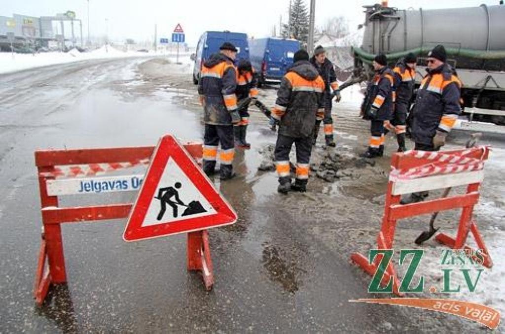 RAF «deviņstāvenes» un bērnudārzs bez ūdens; padevi sola pēcpusdienā