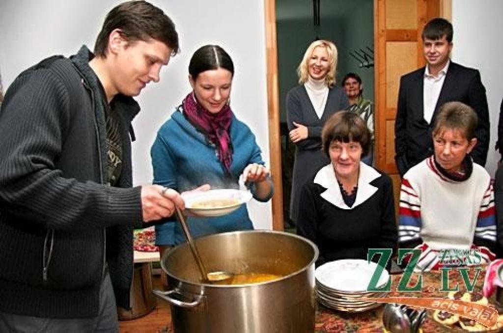 Uzņēmēji gatavi palīdzēt «Svētelim» (ar foto)