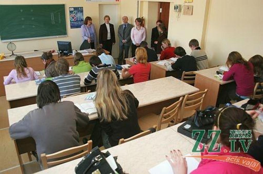 Novados atbalstu saņems mazāk pedagogu