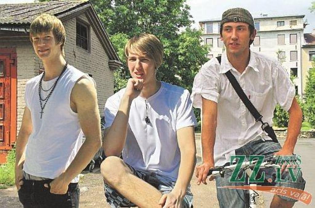 Sirmgalves aplaupītāju aizturēja Undis, Rihards un Austris