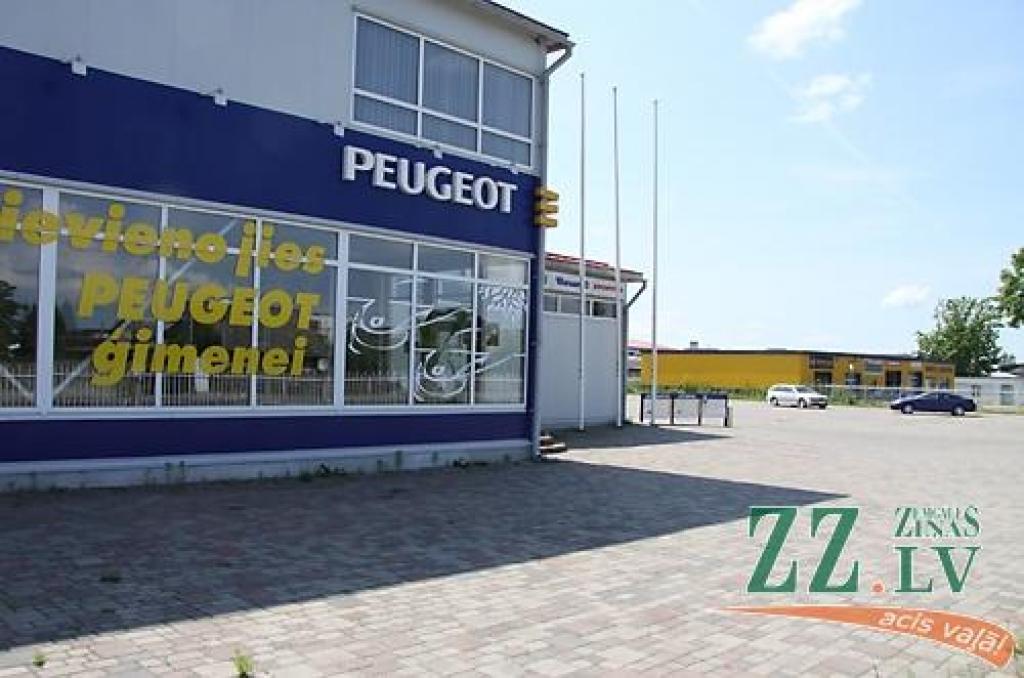 «Autohaosa» un «Peugeot» bizness Jelgavā apstājies