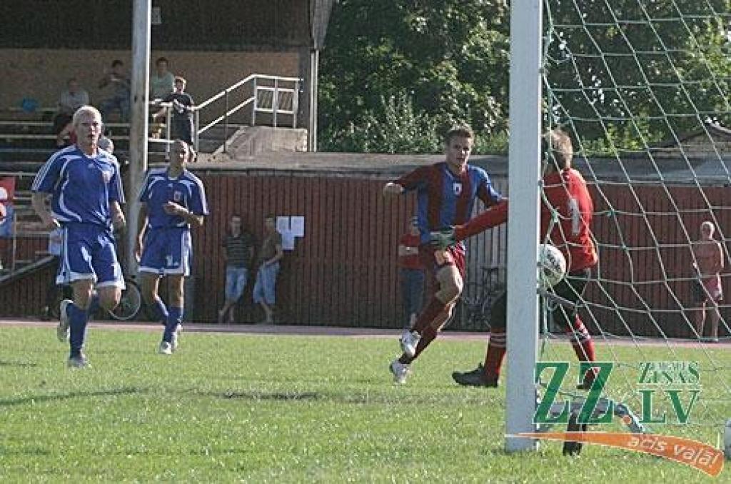 FK «Jelgava» pārliecinoši uzvar Preiļu futbolistus