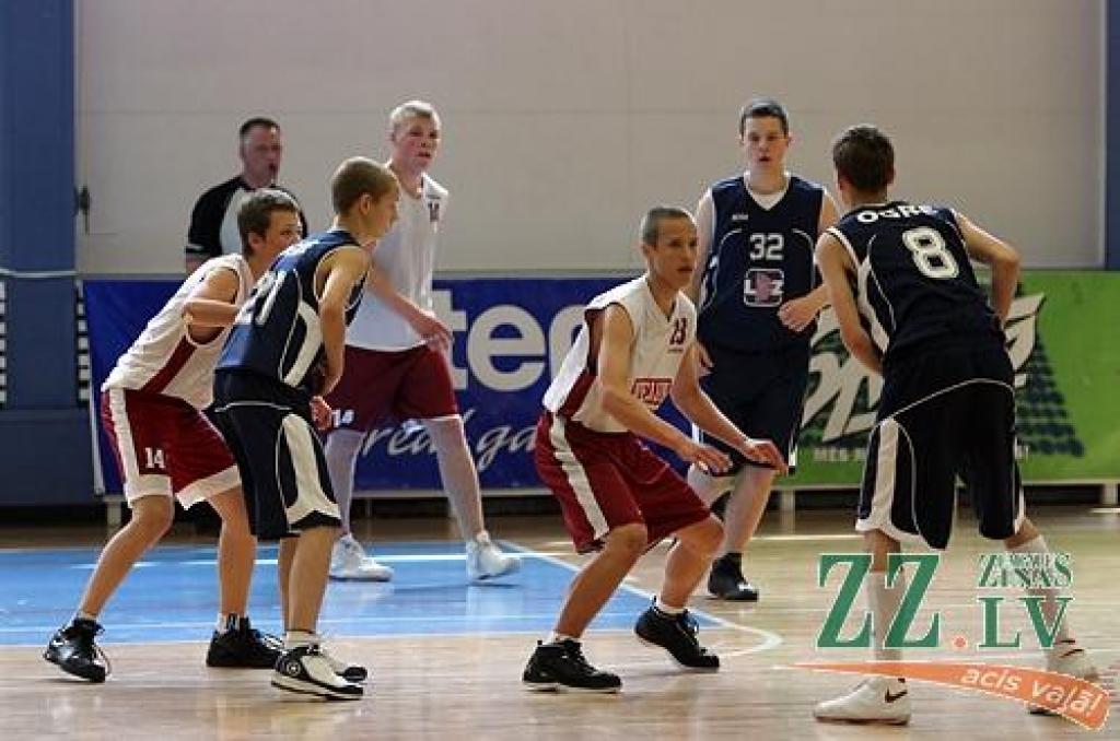 Puiši pārvar pirmo kārtu
