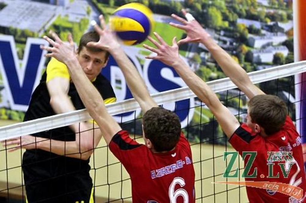 «Ozīši» knapi izsprūk no piektā seta