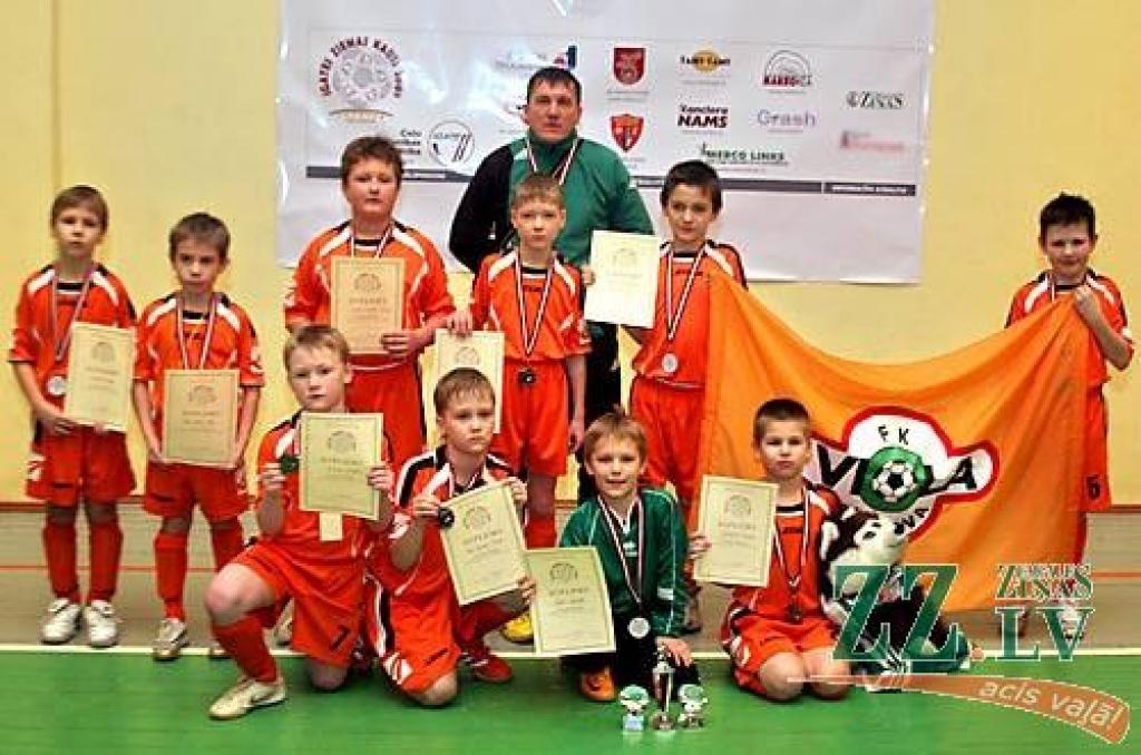 Foto: Pirmās medaļas sadalītas, «Violai» – sudrabs