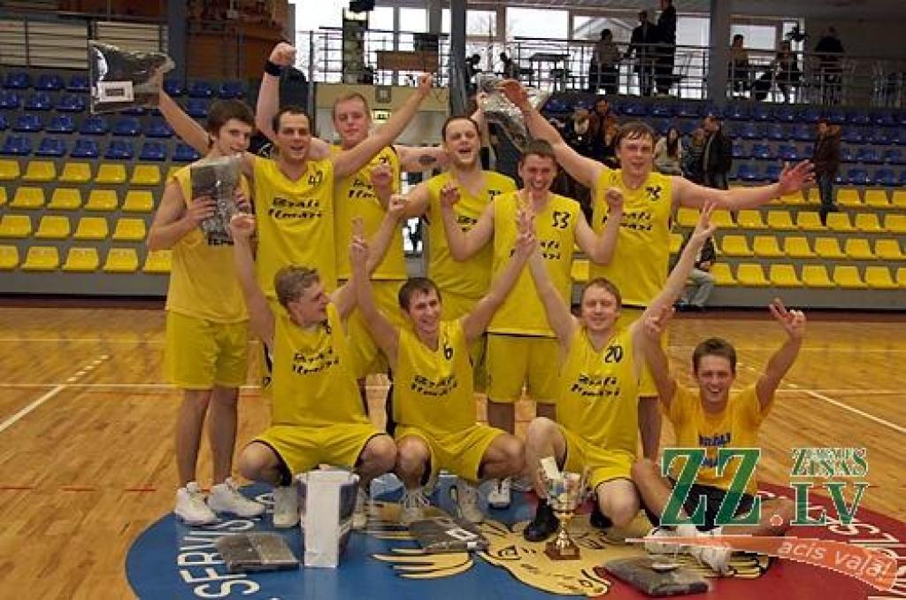 Jaungada kausu izcīna «Brāļi Ilmāri»